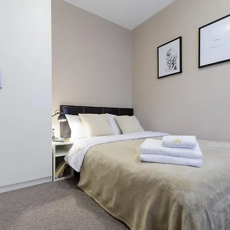 Gorgeous House 5-bedrooms Apartment *