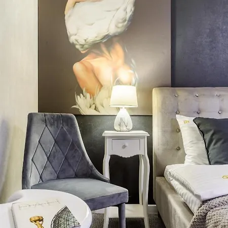 Gorgeous House 5-bedrooms Apartment