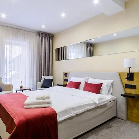 Gorgeous House 5-bedrooms Apartment *